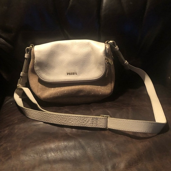 NWOT Fossil Preston Flap Crossbody in Metallic Gold & Cream Summer Travel - Picture 3 of 12